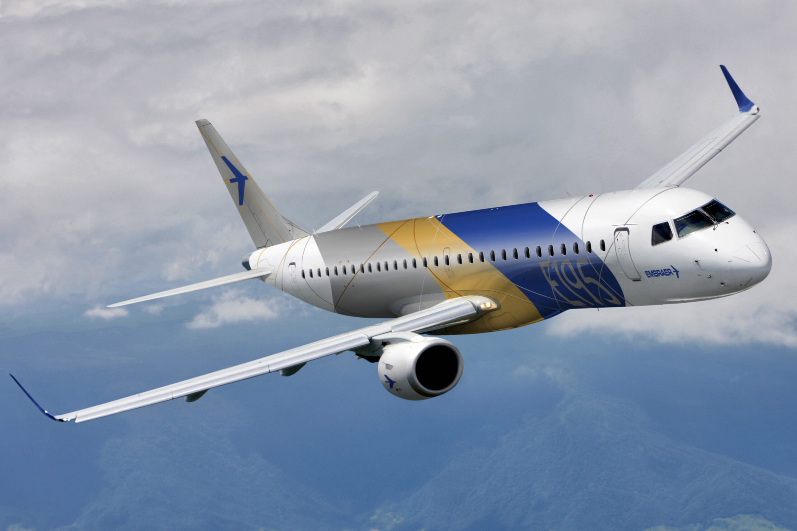 Embraer E-195